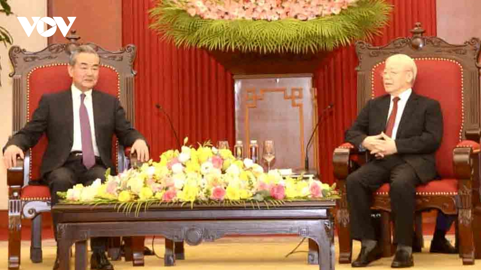 Vietnam prioritises strengthening relations with China, says Party chief